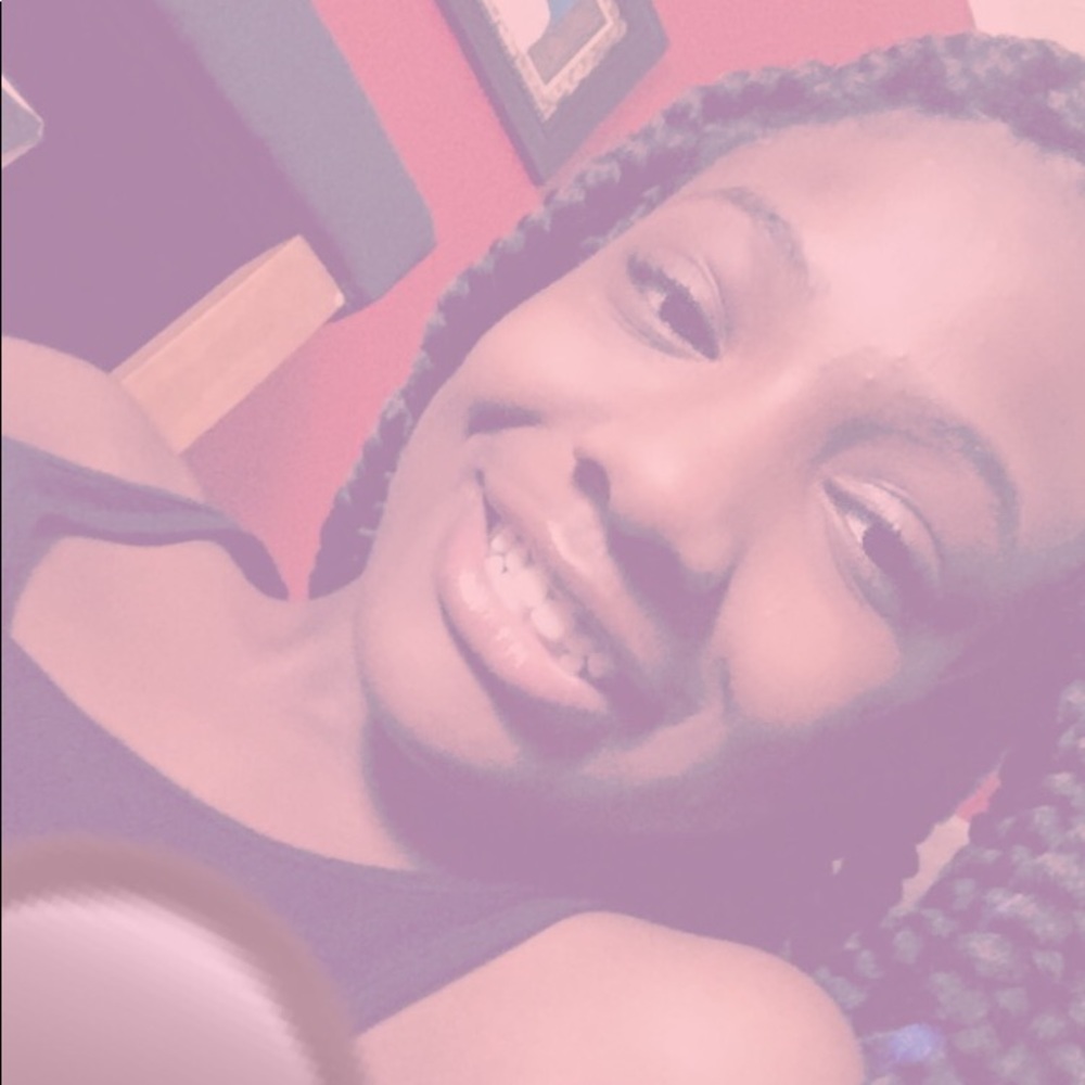 Meet your Posher, Khania